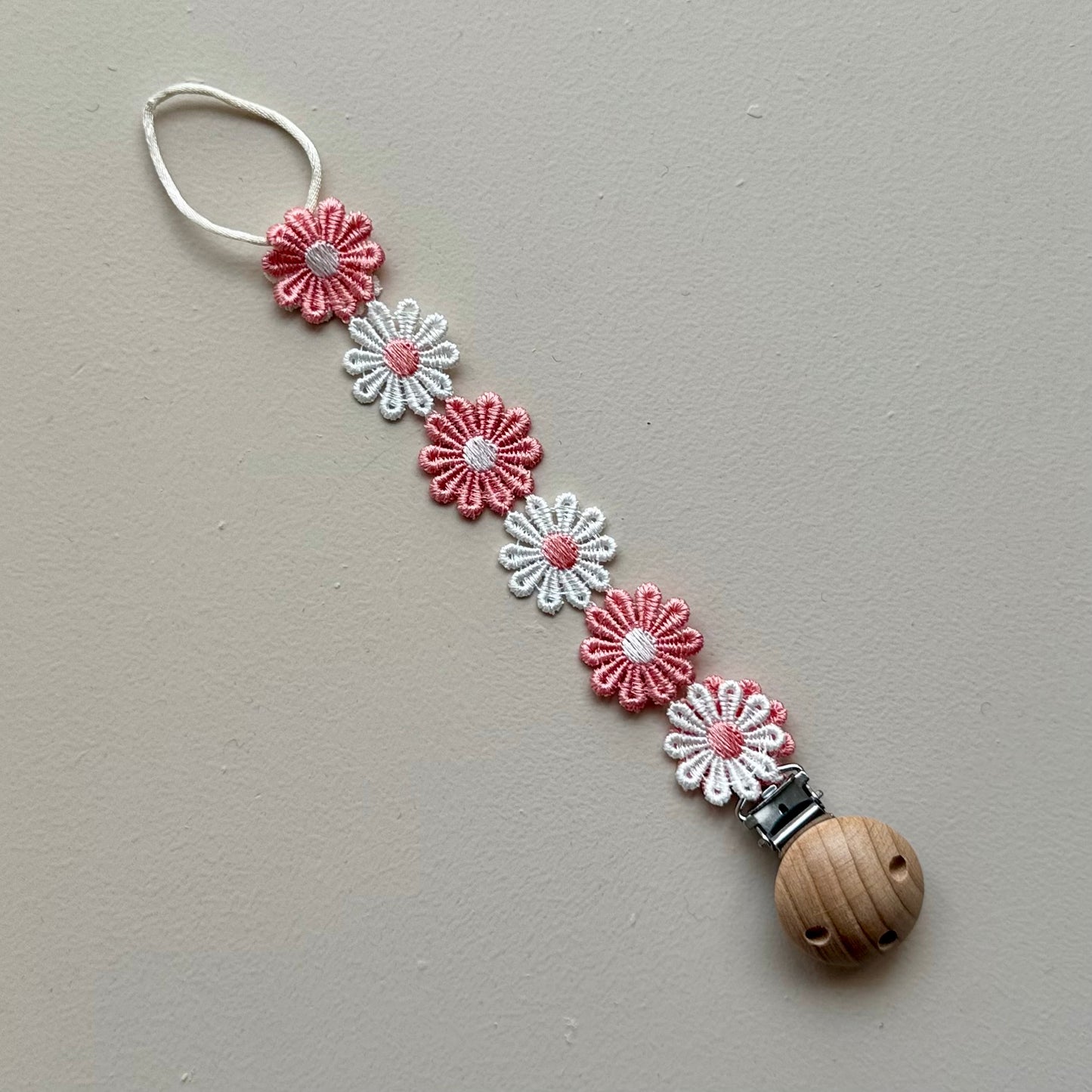 Speenkoord bloemetjes roze